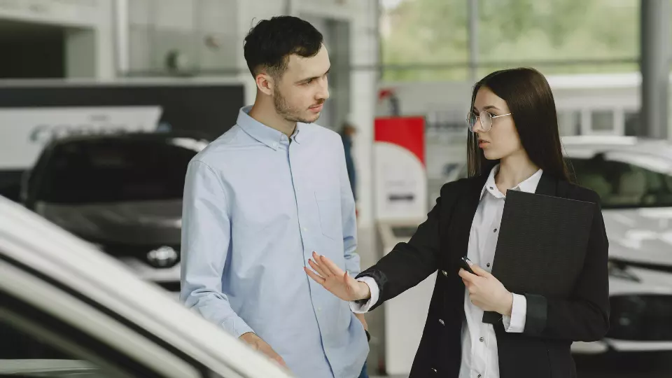 Comparaison de points de vente automobiles en Suisse via visites mystères Comparaison de points de vente automobiles en Suisse via visites mystères