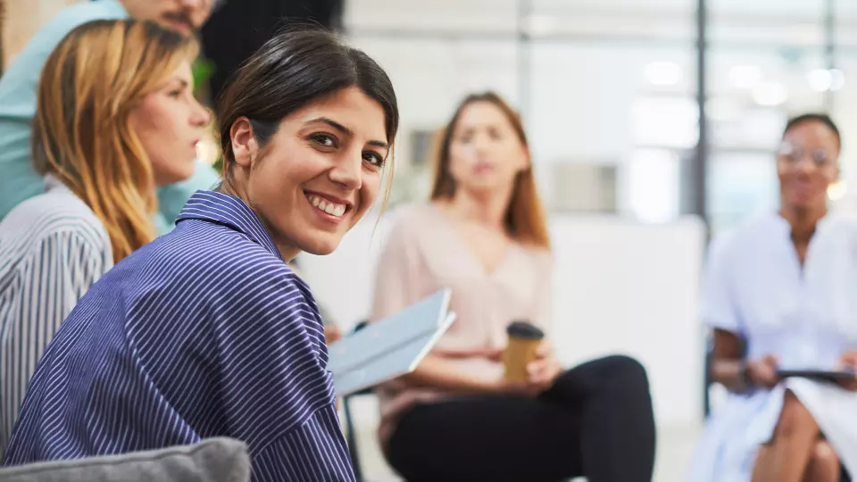 Équipe de prestataires visites mystères réalisant des enquêtes en Suisse Équipe de prestataires visites mystères réalisant des enquêtes en Suisse