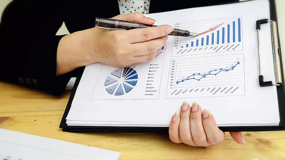 Processus d’amélioration continue basé sur des visites mystères multicanal en Suisse