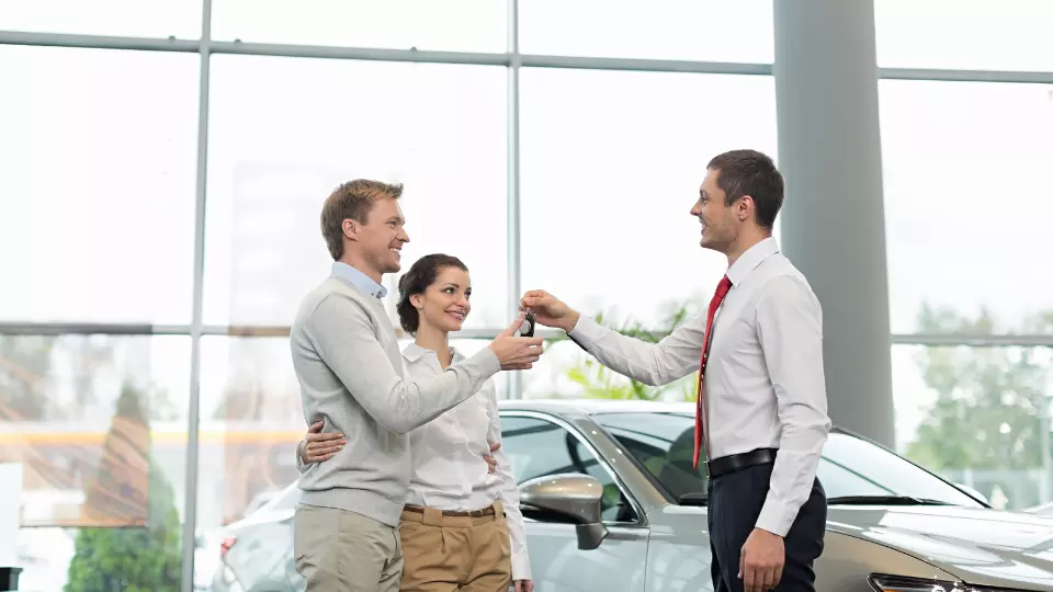 Mystery shopping automobile évaluant l’accueil en concession Mystery shopping automobile évaluant l’accueil en concession