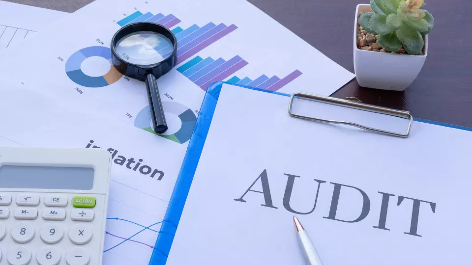 Audit client mystère banque pour mesurer la conformité réglementaire et l'expérience client Audit client mystère banque pour mesurer la conformité réglementaire et l'expérience client