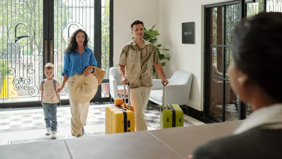 Audit du check-in par un client mystère dans un hôtel de luxe Audit du check-in par un client mystère dans un hôtel de luxe